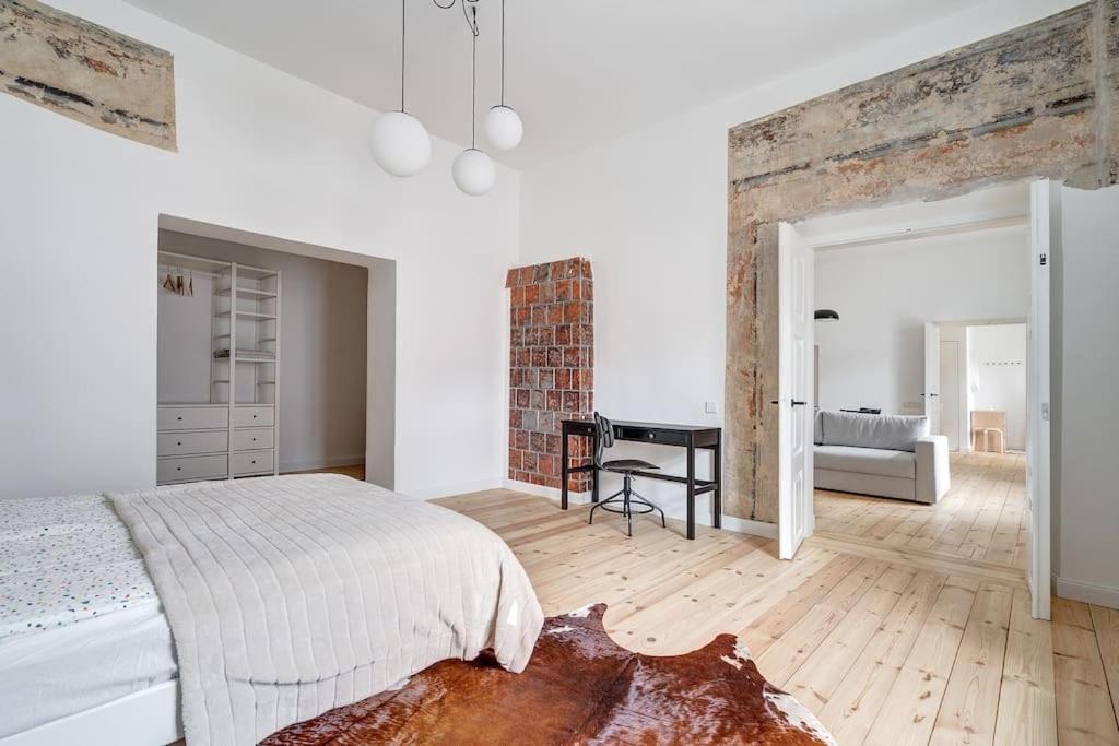 Spacious 2-Bedroom Flat In Old Town By Urban Rent Vilnius Ngoại thất bức ảnh